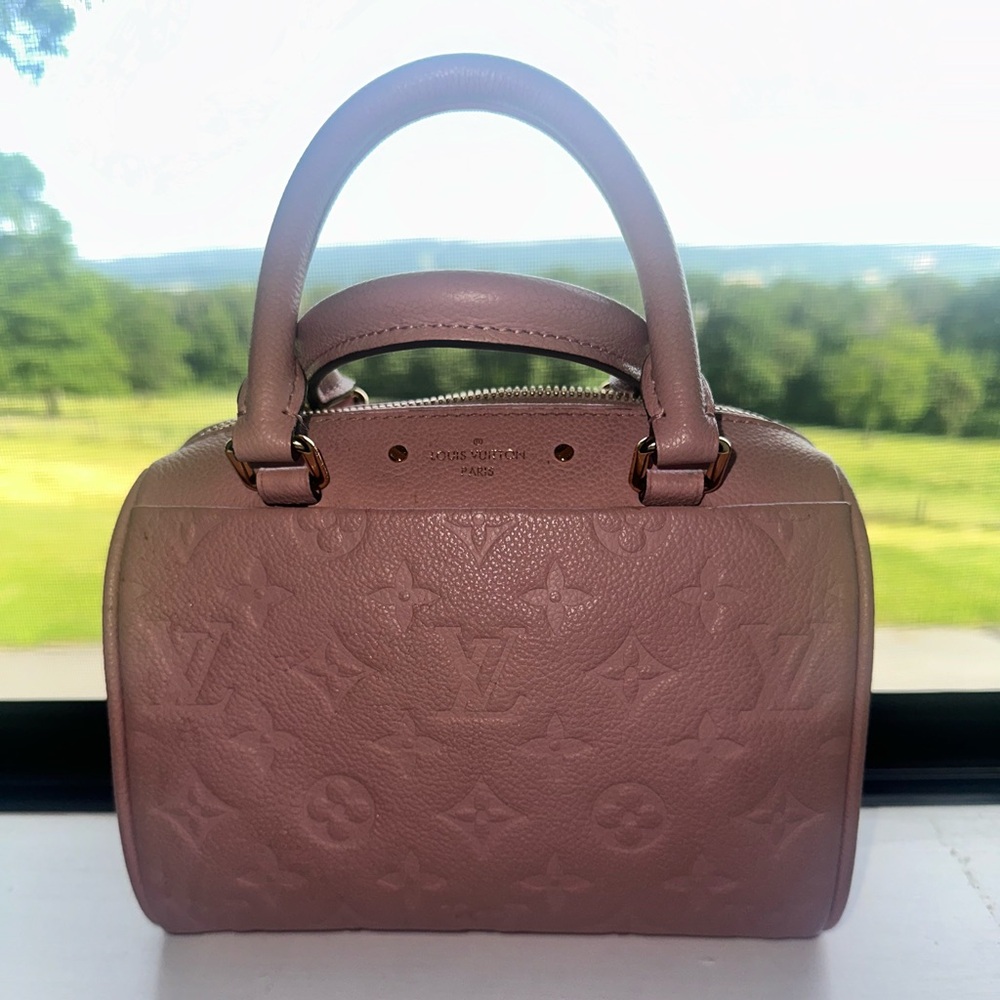 100% authentic Louis Vuitton empreinte speedy 20 💓